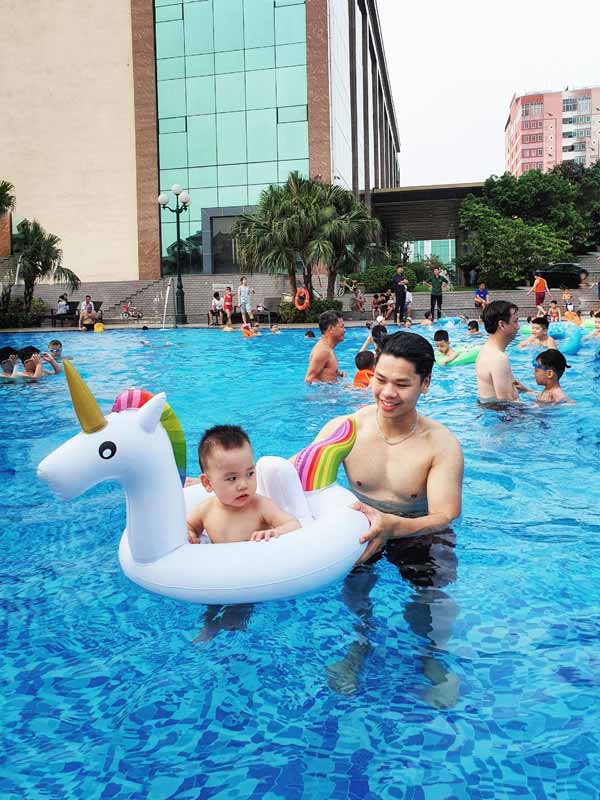 Bể bơi khách sạn Mường Thanh Luxury Việt Trì Phú Thọ