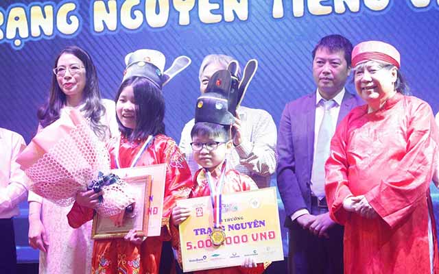Học sinh Phú Thọ, Bắc Ninh được vinh danh là Trạng Nguyên Tiếng Việt