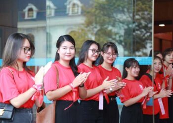 Hành trình Đỏ “Giọt hồng đất Tổ” và vinh danh người hiến máu tiêu biểu