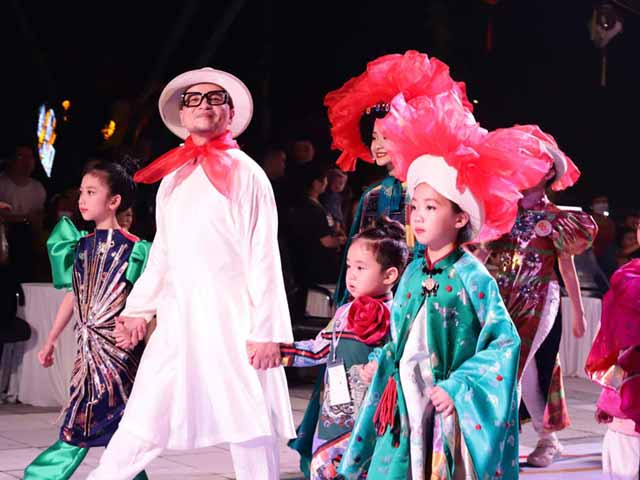 Lễ hội Áo dài trẻ em Việt Nam lần thứ Nhất