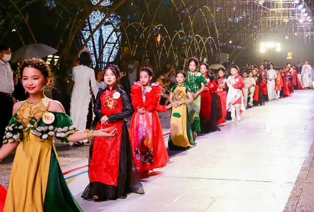 Lễ hội Áo dài trẻ em Việt Nam lần thứ Nhất