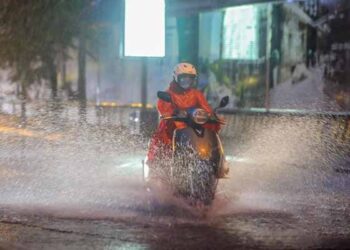 Miền Bắc, miền Trung sắp đón mưa dông dài ngày