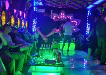 7 thanh niên 'phiêu' cùng ma túy tại Thiên Đường Holywood