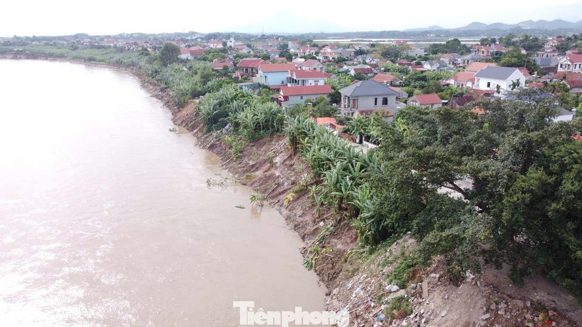 Phú Thọ công bố tình huống khẩn cấp khu vực sông Lô